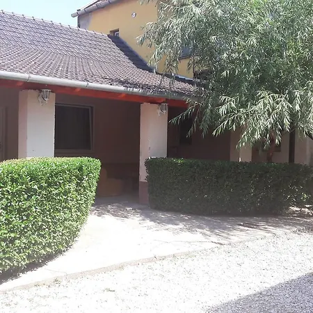 Guest house Rubint Vendeghaz